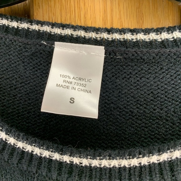 Snowman Ugly Christmas Sweater Black Size S Fuzzy Bling Bright Fun Snowflakes - Picture 3 of 4